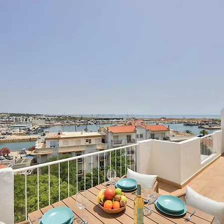 Centre Ocean View Apartment *